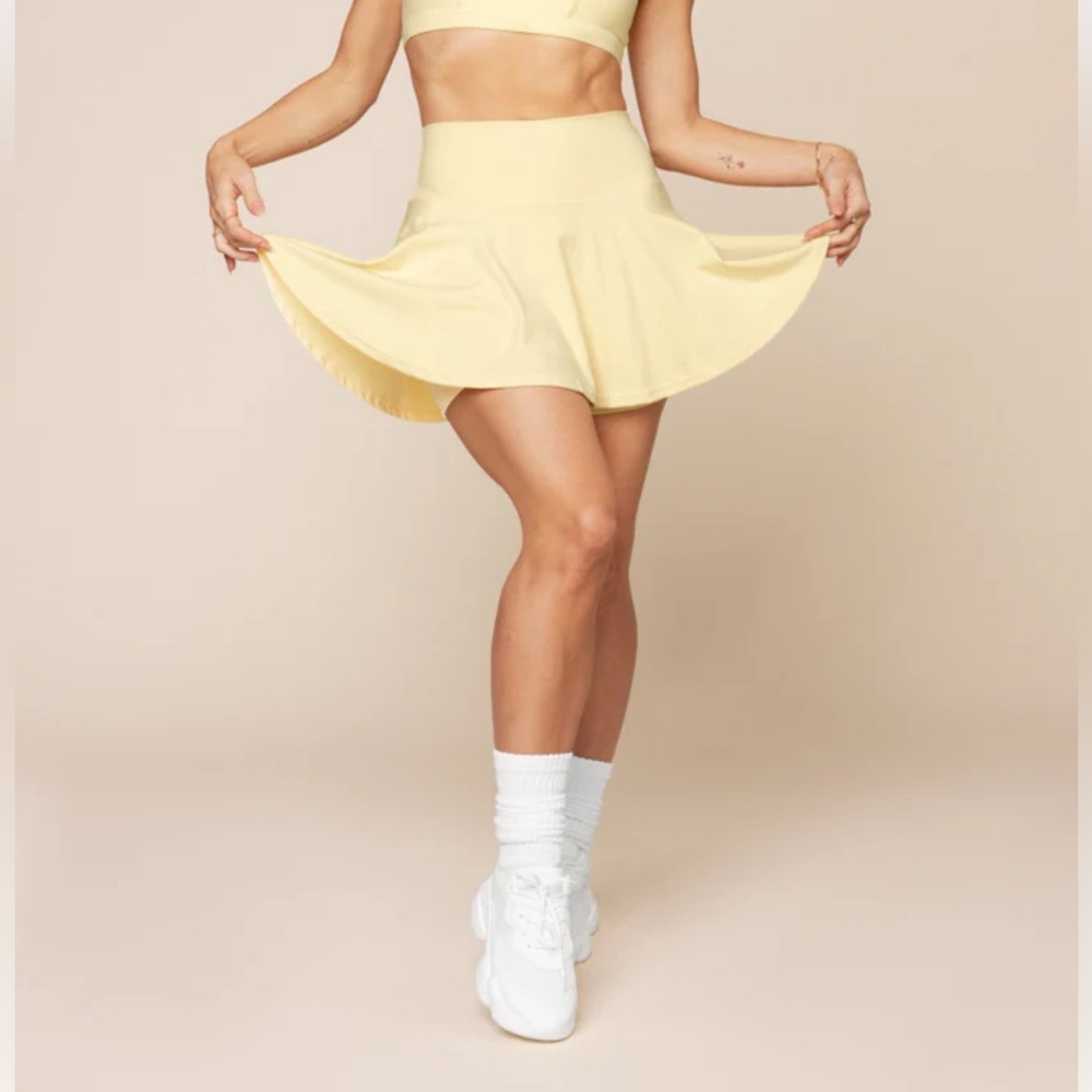 Popflex Twirl Skort in Yellow (Buttercream) - Size M